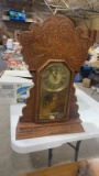 Mantel clock
