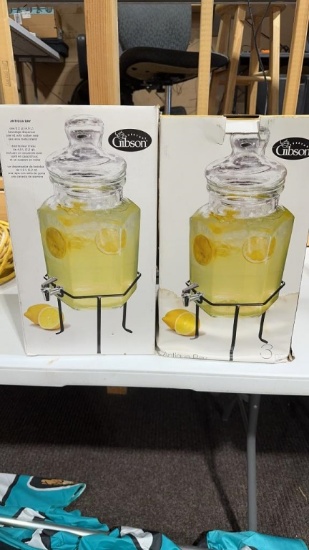 2 Everyday Gibson 5.2qt beverage dispensers