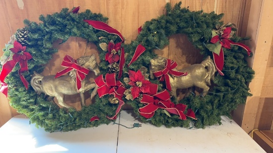2–30” Christmas wreaths with lights