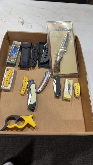 Box of misc pocket knives
