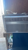 GE room Air conditioner w/ remote