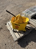 Mop bucket
