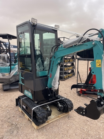 QH13R Mini Excavator green