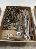 Box of misc sockets & combo wrenches