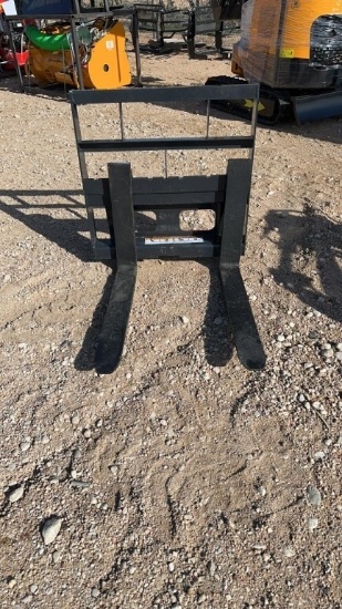 Wolverine Mini Skid Steer Pallet Fork