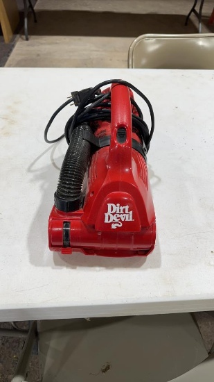 Dirt Devil hand held vacuum