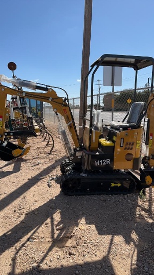 AGT H12R Mini Excavator