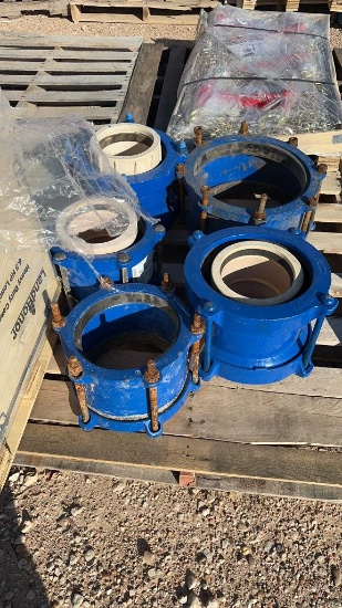 Large lot of compression couplings