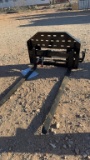 Hydraulic pallet forks for skid steer