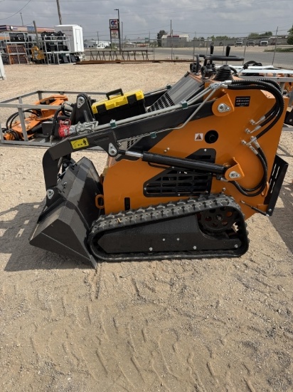 Landhero LDH-T460 Mini Skid Loader