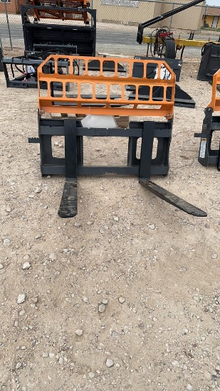 Landhonor Skid Steer Pallet Fork