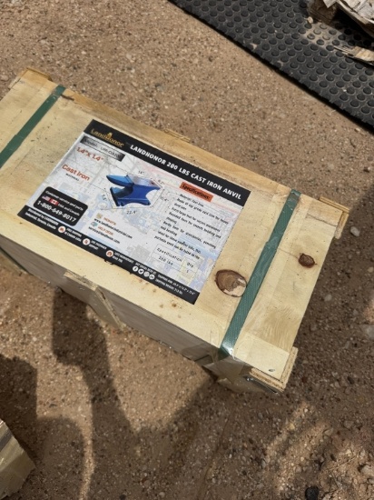 Landhonor 200lb Cast Iron Anvil