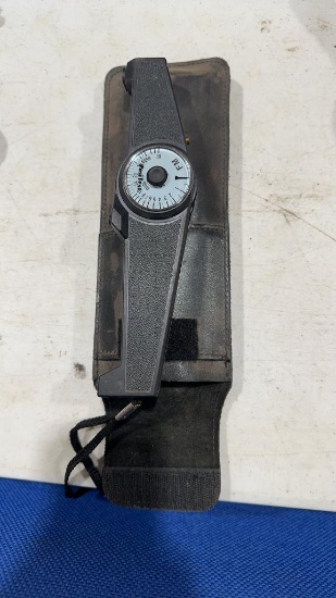 Paint thickness gauge