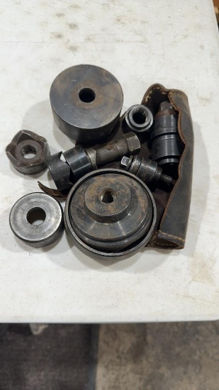 Greenlee 1/2”-3” knock outs
