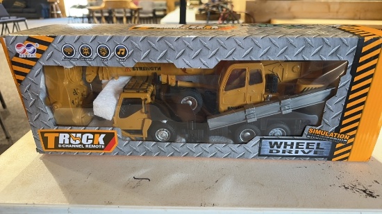 Toy cement mixer truck w/remote