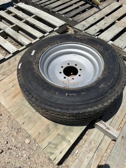 235/75R17.5 tire & wheel