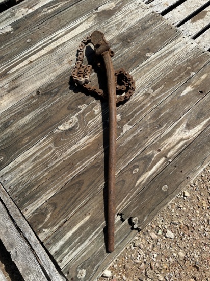 Chain tong