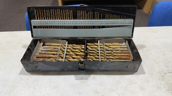 Set of drill bits