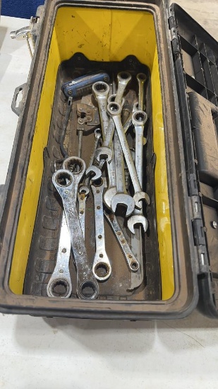 Toolbox w/ratchet wrenches