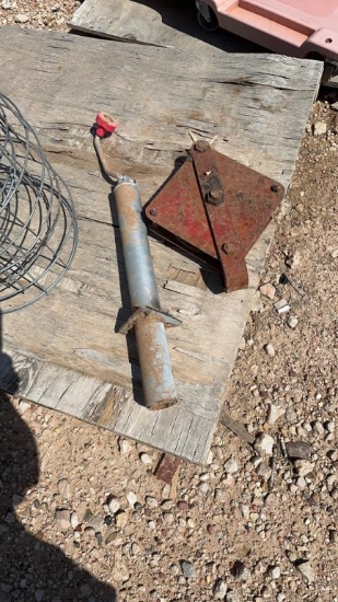 Pulley block & trailer jack