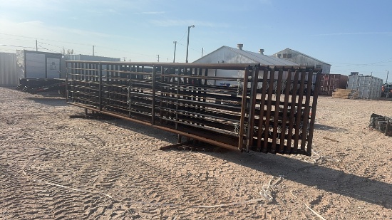 24’ self standing livestock panels W/12’ gate