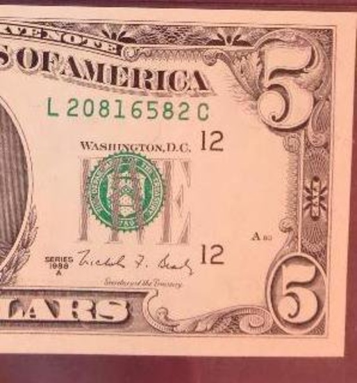 1988 A $5 Federal Reserve Note