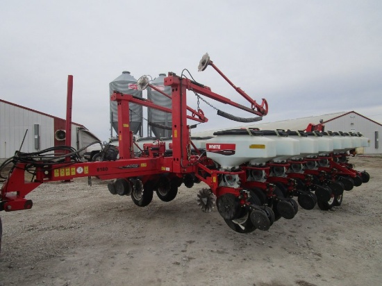 2005 WHITE 8180 Planter