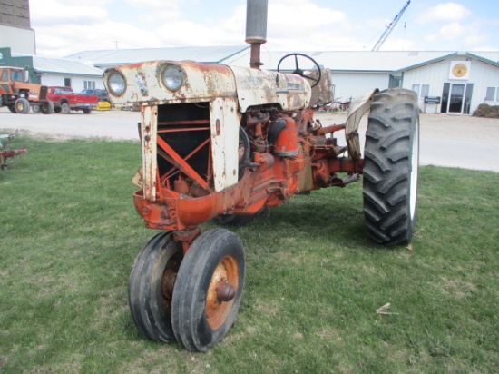 1961 Case 831-C Case-O-Matic Gas Row Crop