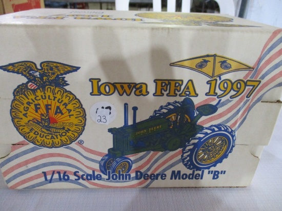 John Deere B Iowa FFA 1997 Box 4833TA