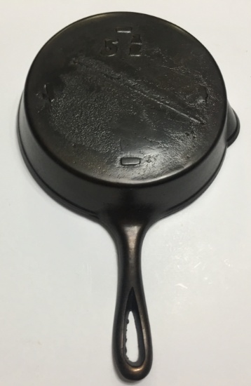 5 1/2 Gate marked Skillet