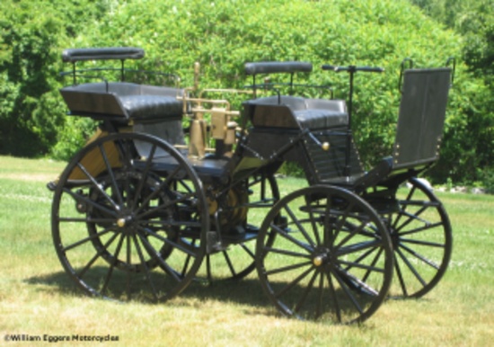 1886 Daimler Motor Carriage Replica