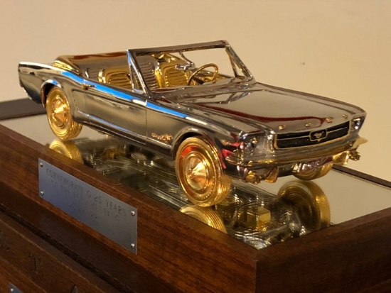 25th Anniversary 1/8 Scale Model of 1965 Ford Mustang