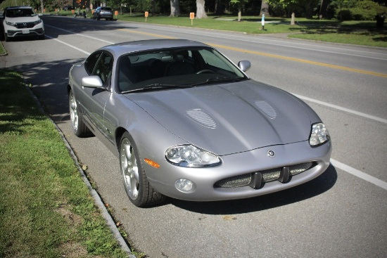 2001 Jaguar XKR SilverStone Coupe