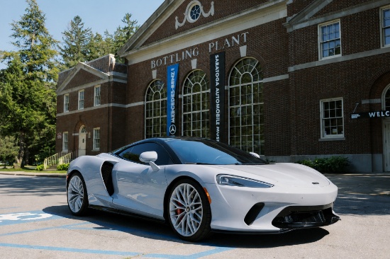 2022 McLaren GT