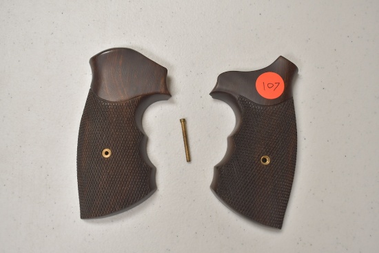 UNKNOWN WOOD GRIPS