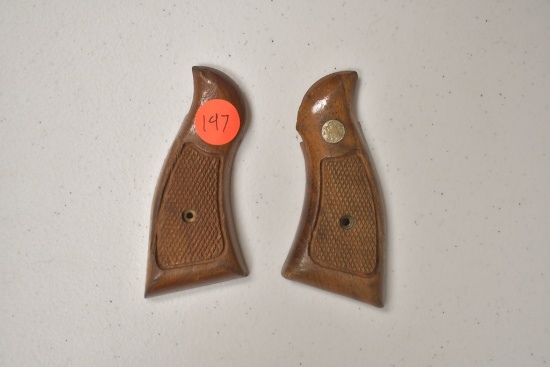 S&W WOOD MAGNA GRIPS