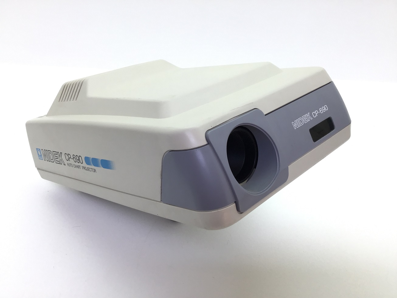 Nidek RT-2100 Refractor | Proxibid Nidek RT-2100 Refractor | Proxibid