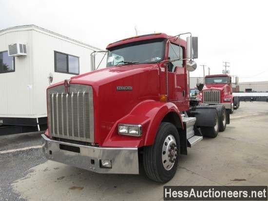 2006 Kenworth T800 Day Cab Truck Tractor