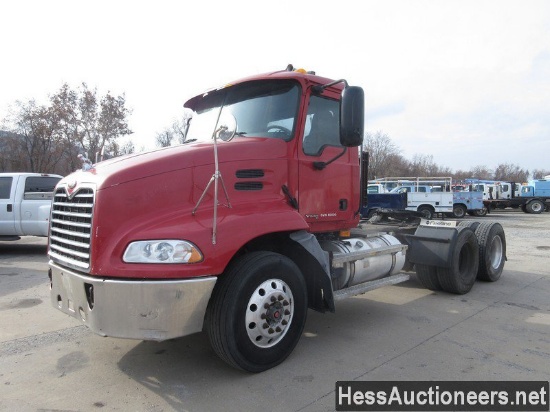 2007 Mack Cxu613 T/a Daycab