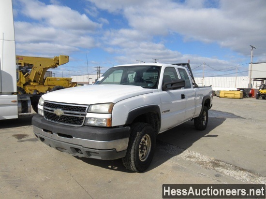 2006 CHEVROLET 2500 HD PICK UP TRUCK