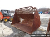 LOADER BUCKET OFF VOLVO 110