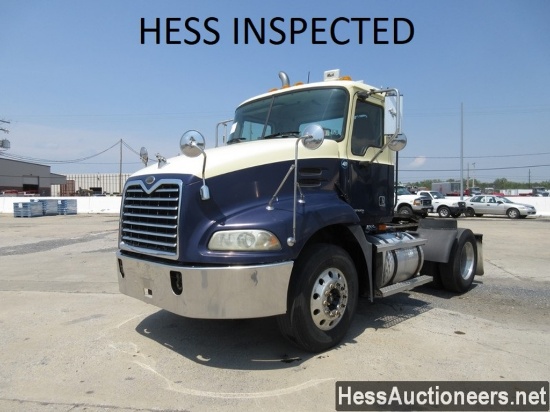 2006 MACK CXN612 S/A DAYCAB