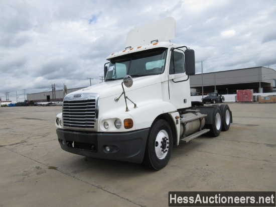 2005 FREIGHTLINER CENTURY CLASS T/A DAYCAB