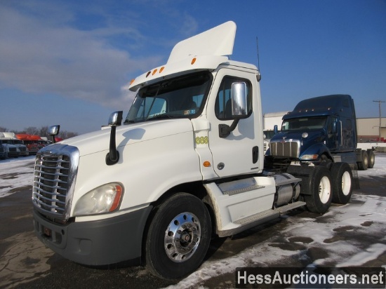 2010 Freightliner Cascadia T/a Daycab