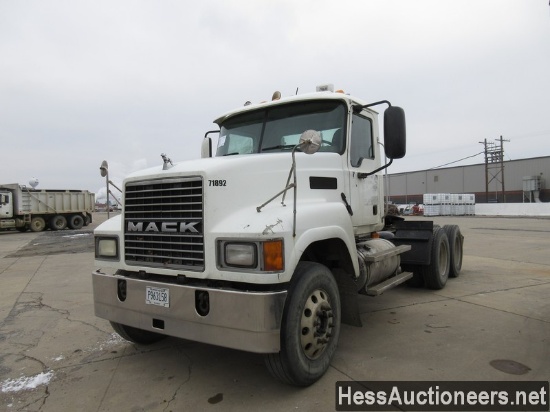 2007 Mack Chn613 T/a Daycab