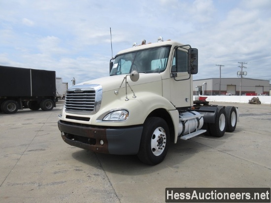 2007 FREIGHTLINER CL 120 T/A DAYCAB