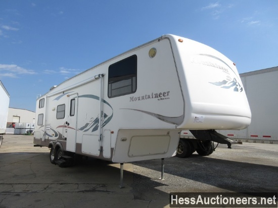 2004 KEYSTONE MOUNTAINEER 5TH WHEEL CAMPER