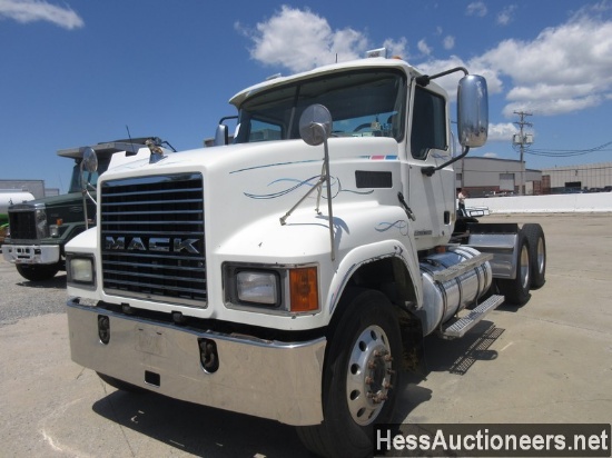 2007 Mack Ch613 T/a Daycab