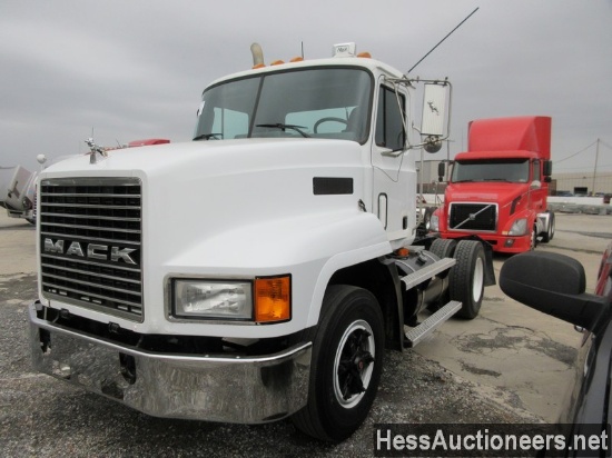 1999 MACK CH612 S/A DAYCAB