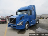 2010 VOLVO VNL64T T/A SLEEPER